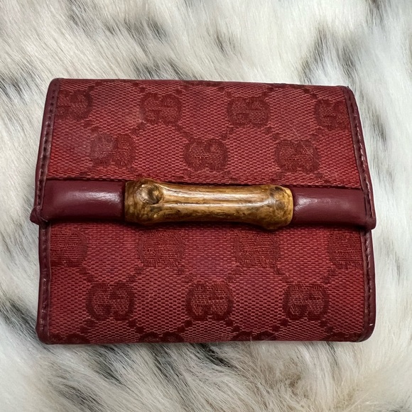 Gucci Handbags - Gucci bamboo wallet